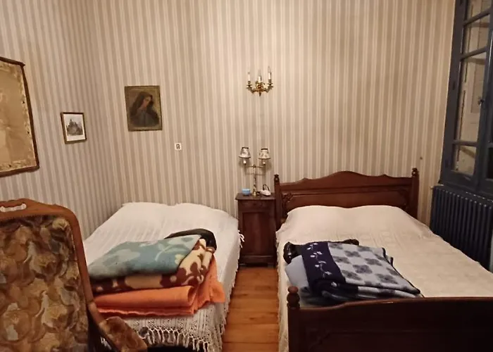 Chez Virginie - Chambre Du Bourg